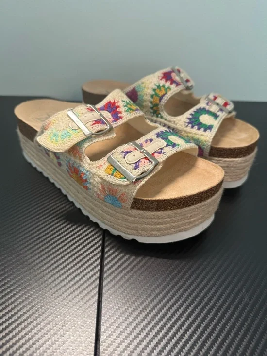 🌸 Dirty Laundry Crochet Platform Sandals Size 39 (US 8.5) Boho Floral 🌸 - Picture 1 of 10